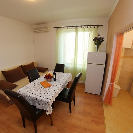 Apartments Vedrana Zadar Room photo